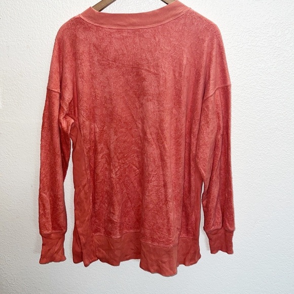 Aerie Peach Faux Fur Split Hem Chilled Out Crewneck Oversized Sweatshirt - Picture 13 of 13